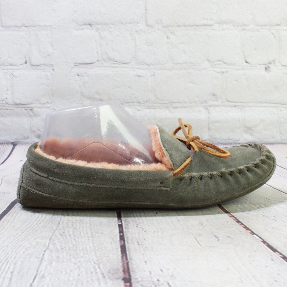 LL Bean Green Suede Wicked Good Shearling Lined Moccasin Slippers Size 6 - Picture 1 of 9